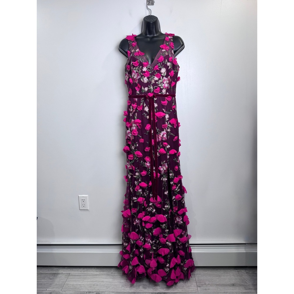 Marchesa Notte Burgundy Floral Applique Gown Sleeveless V-Neck Women Size 4